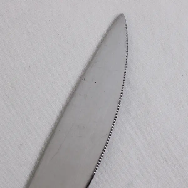 J A Henckels (Zwilling) Autobahn Pattern 18/10 Stainless Dinner Knife 9"