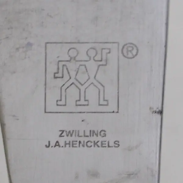 J A Henckels (Zwilling) Autobahn Pattern 18/10 Stainless Dinner Knife 9"