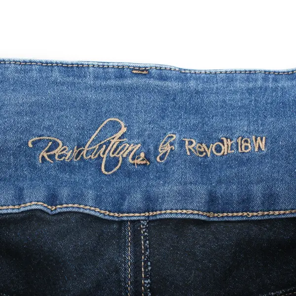 Revolution By Revolt Women's 18W Medium Wash Denim Stretch Shorts 