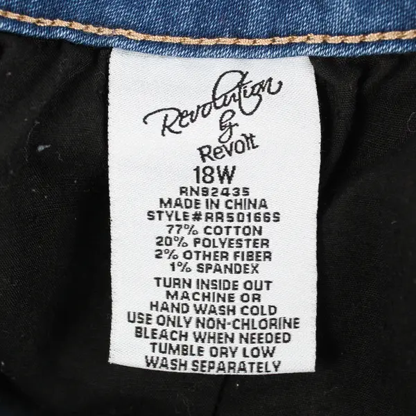 Revolution By Revolt Women's 18W Medium Wash Denim Stretch Shorts 