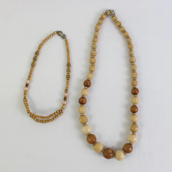 Lot of 6 Vtg Costume Jewelry Necklaces Wood Metal Various Colors and Textures