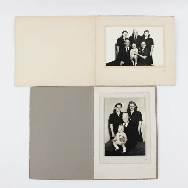 Lot Of 2 Vintage Family Photo Folder Portraits Lacy Studio Spokane Washington 