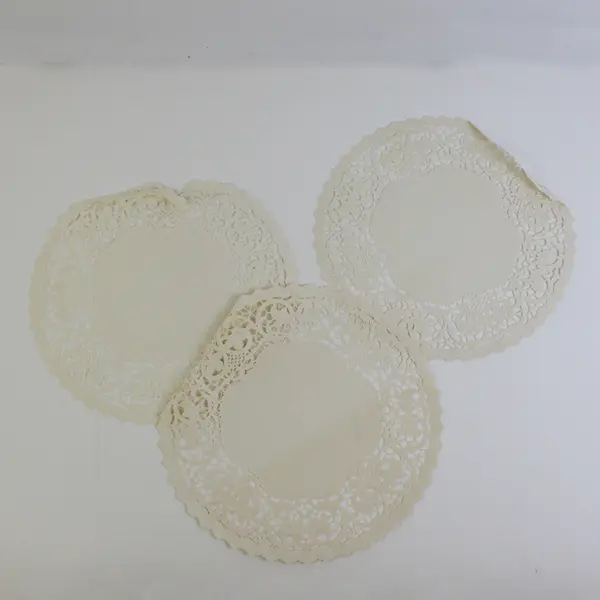 Pack of 3 Vintage 1954 Roylies Lace Paper Doilies FLAWED