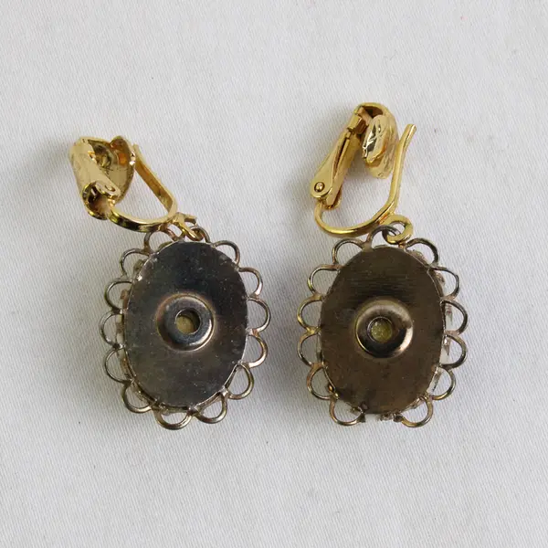 Vintage Encased Rose Gold-Tone Scalloped Bezel Clip-On Drop Earrings