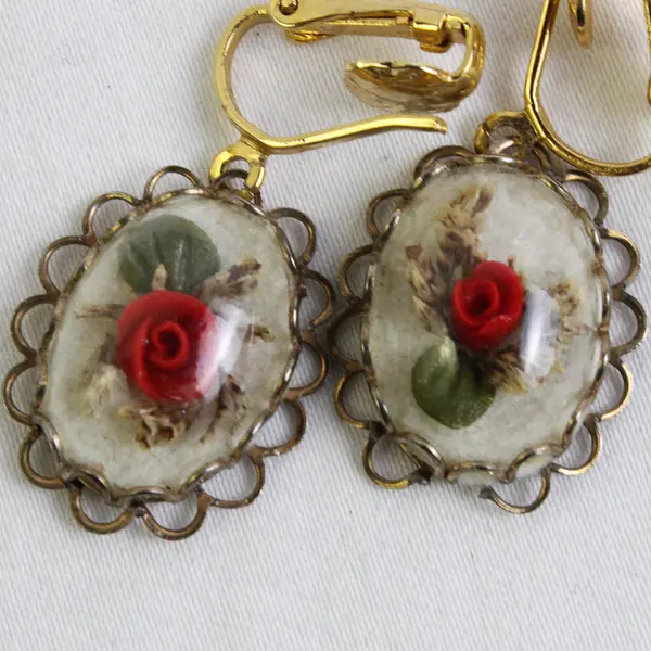 Vintage Encased Rose Gold-Tone Scalloped Bezel Clip-On Drop Earrings