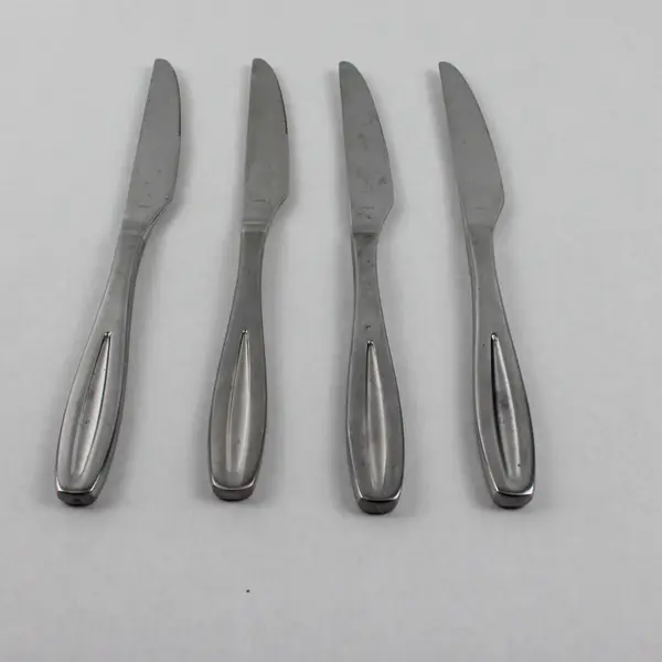 Lot of 4 Robert Welch Linton Satin Pattern Stainless 9.25" Dinner Knives Good
