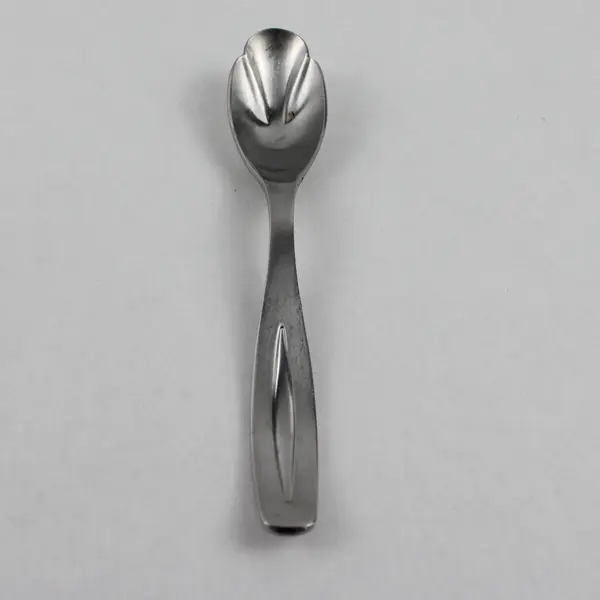 Robert Welch Linton Satin Pattern Stainless 6.25" Sugar Shell Spoon Rare Item
