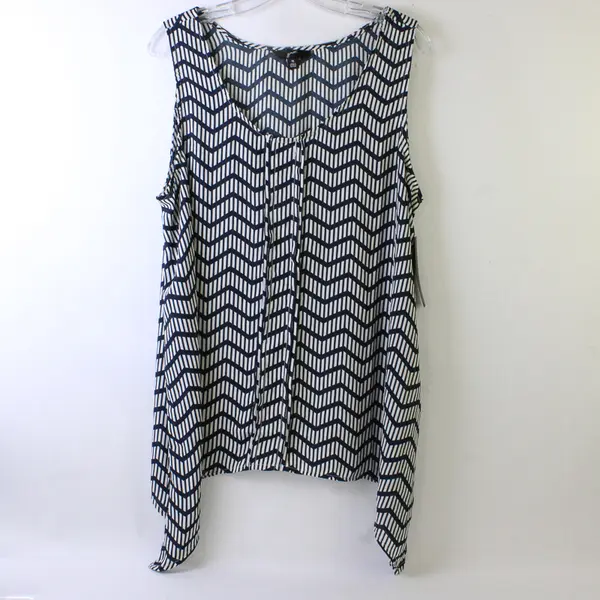 NWT GNW Geometric Print Lightweight Sleeveless Blouse Top XL 