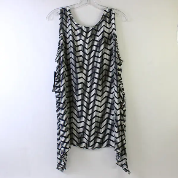 NWT GNW Geometric Print Lightweight Sleeveless Blouse Top XL 