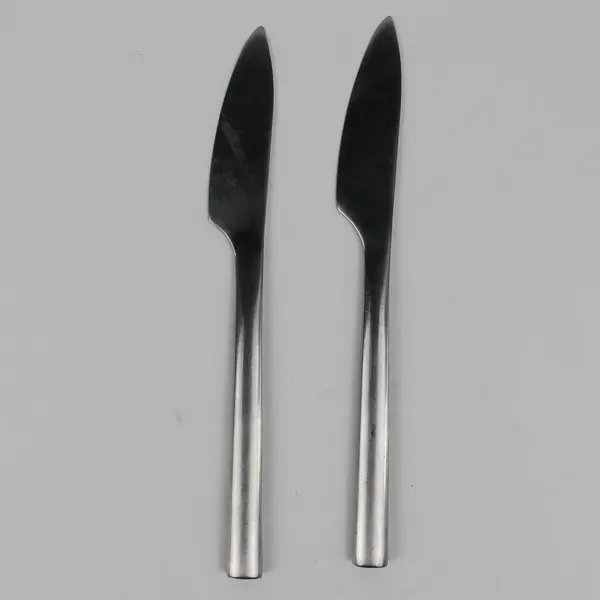 Lot of 2 Gourmet Settings GON8 'New French' Solid Knife  Stainless Steel