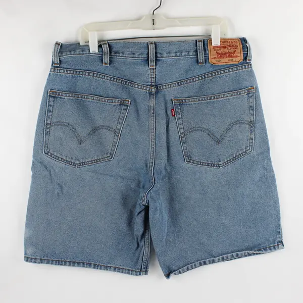 Levi's 550 Men's W38 Relaxed Fit Light Wash Denim Shorts