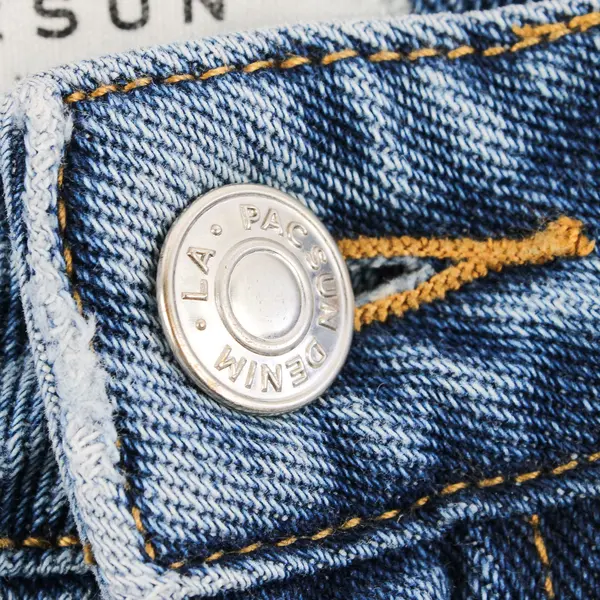 PacSun Women's 26 Mom Jean Medium Wash High Rise Denim Jeans