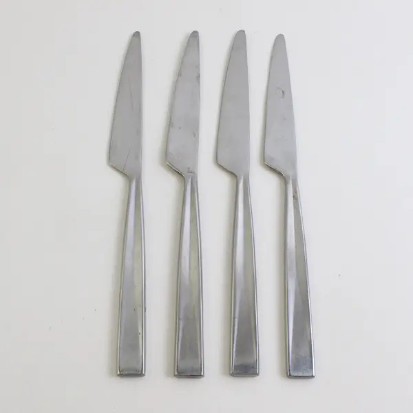 Lot Of 4 Gourmet Settings Metro (Stainless) Flatware Dinner Knives 10" Long