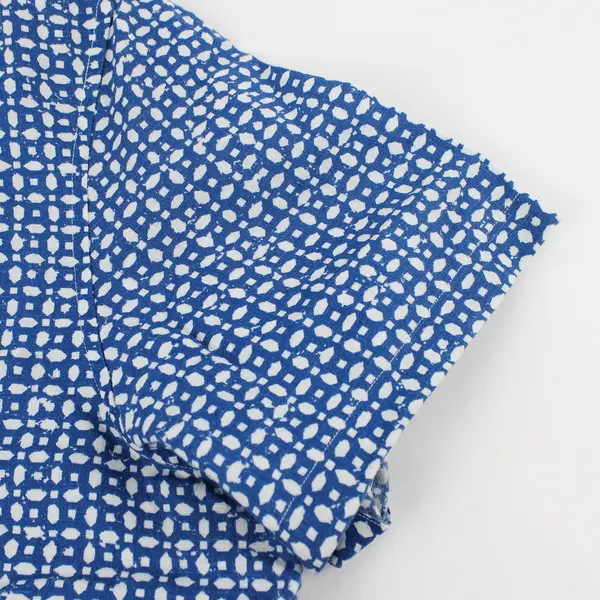 Michael Kors Geometric White/Blue Short Sleeve Collared Button Up Men's L