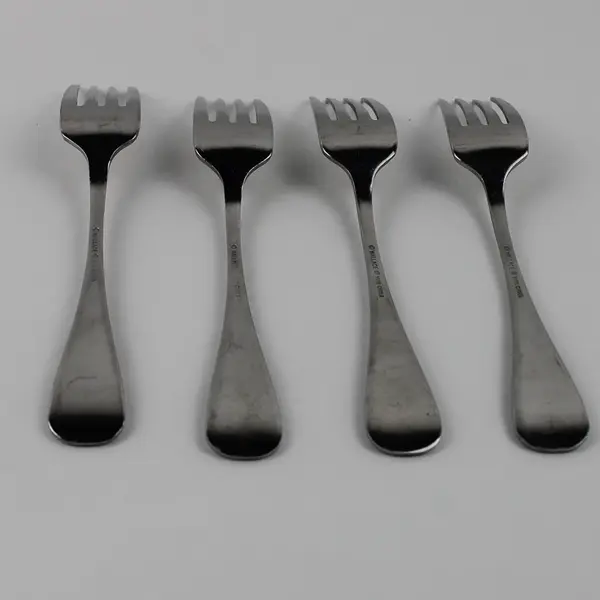 Lot of 4 Wallace Silver Blaine Pattern 18/10 Stainless Salad Forks 7.5" Good