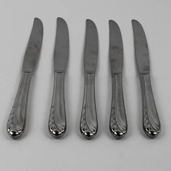 Lot Of 5 Oneida Silver Heart of Sweden (Stainless) Flatware Dinner Knives 9"