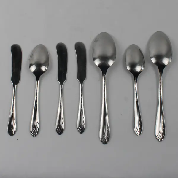 Lot Of 7 Oneida Silver Heart of Sweden (Stainless) Flatware Knives & Spoons