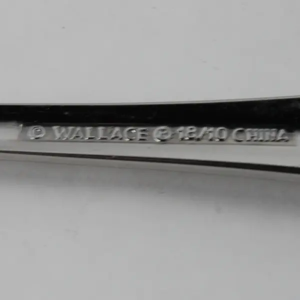 Lot of 5 Wallace Silver Baguette Pattern 18/10 Stainless 7.75" Oval Soup Spoons 