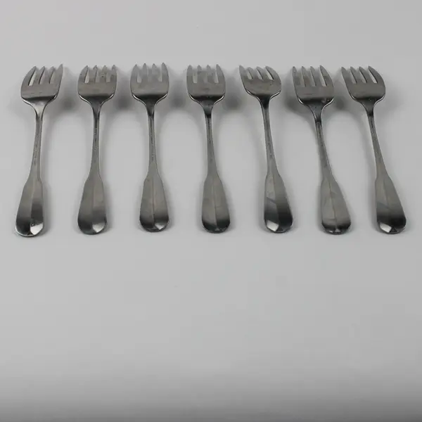 Lot Of 7 Oneida Silver Colonial Artistry Stainless Flatware Salad Forks 9.25"