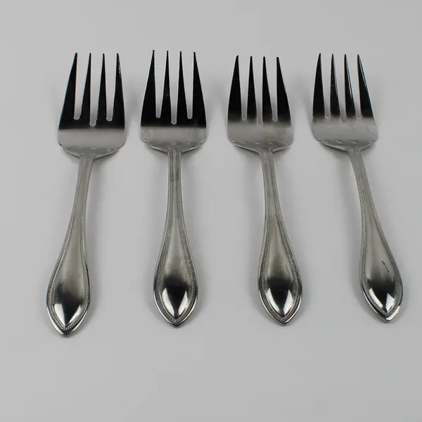 Lot of 4 Wallace Silver American Tradition Pattern 18/10 SS Serving Forks 8.25"