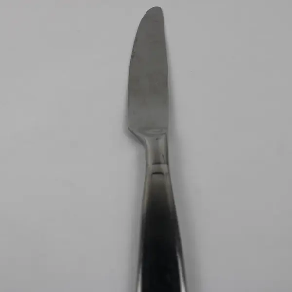 Lot of 3 Wallace Silver Balance Pattern 18/10 SS Dinner Knives 9.5" Good