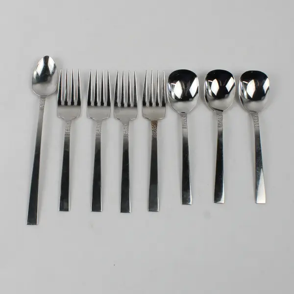 Lot Of 8 Wm.A. Rogers (Stainless) Flatware 4 Salad Forks & 4 Spoons