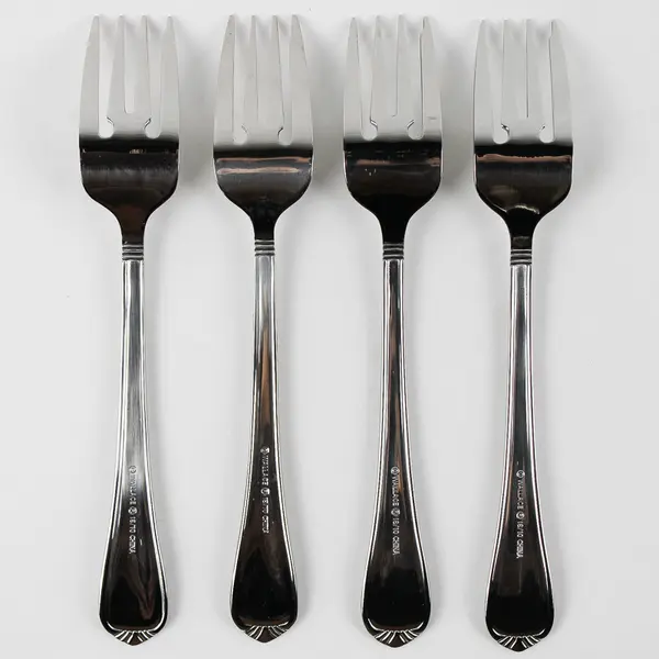 Lot of 4 Wallace Silver Alton Pattern 18/10 Stainless Salad Forks 7"