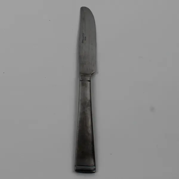 Wallace Silver Julienne Pattern Stainless Dinner Knife 8.75" Long Rare Find