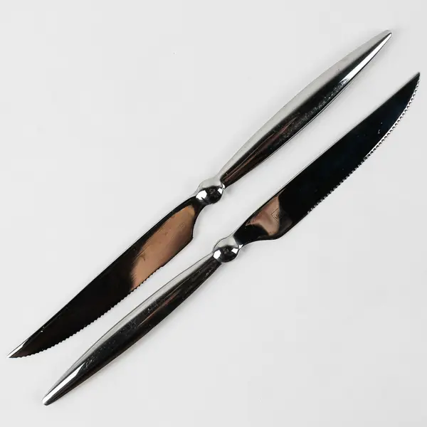 Lot of 6 Mikasa Ballet Pattern 18/10 Stainless Steak Knives 9.5" Plastic Sleeves