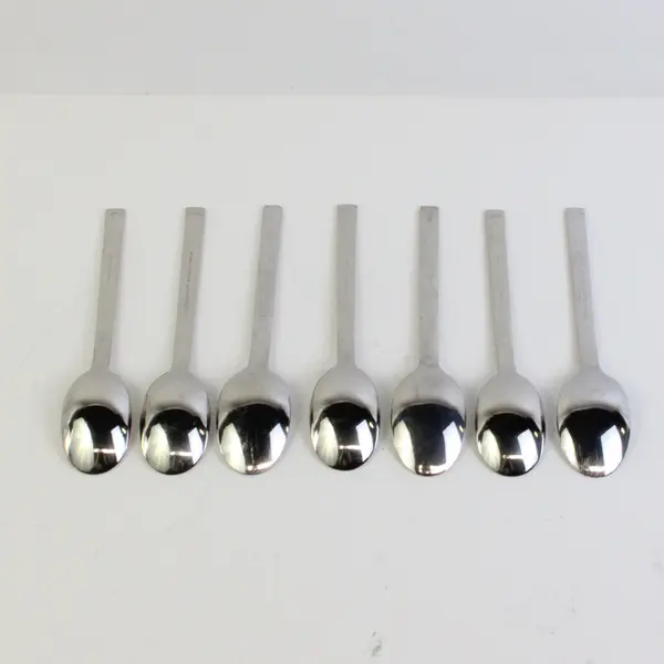 Lot of 7 Hampton Silversmiths HSV7 Pattern 18/10 SS Oval-Shaped Soup Spoons 7.5"