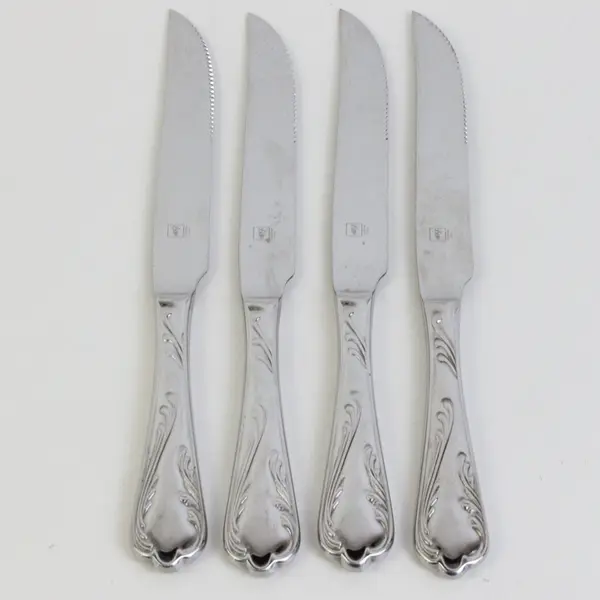 Lot of 4 Mikasa MIS37 Pattern 18/10 SS Steak Knives Serrated Rare HTF 9.25"
