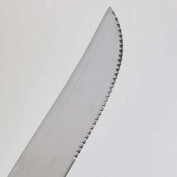 Lot of 4 Mikasa MIS37 Pattern 18/10 SS Steak Knives Serrated Rare HTF 9.25"