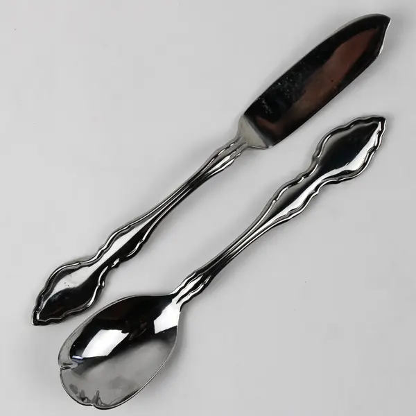 Lot Of 5 Oneida Silver OHS5429  (Stainless) Flatware 4 Knives 1 Sugar Spoons