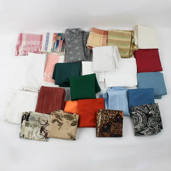 Lot of 26 Linens Kitchen Towels Napkins DIY Fabric Upcycling FLAWED