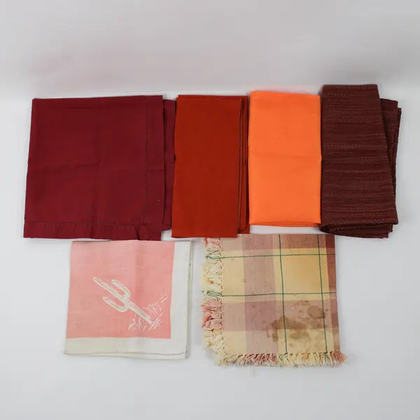 Lot of 26 Linens Kitchen Towels Napkins DIY Fabric Upcycling FLAWED