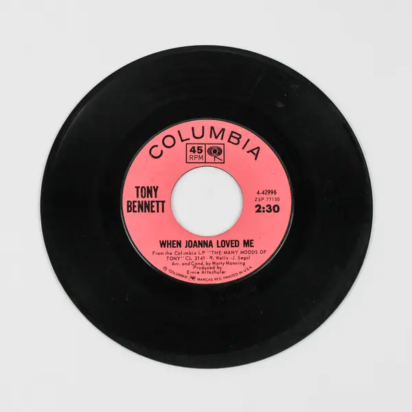 Tony Bennett - When Joanna Loved Me / The Kid's A Dreamer - 45 RPM