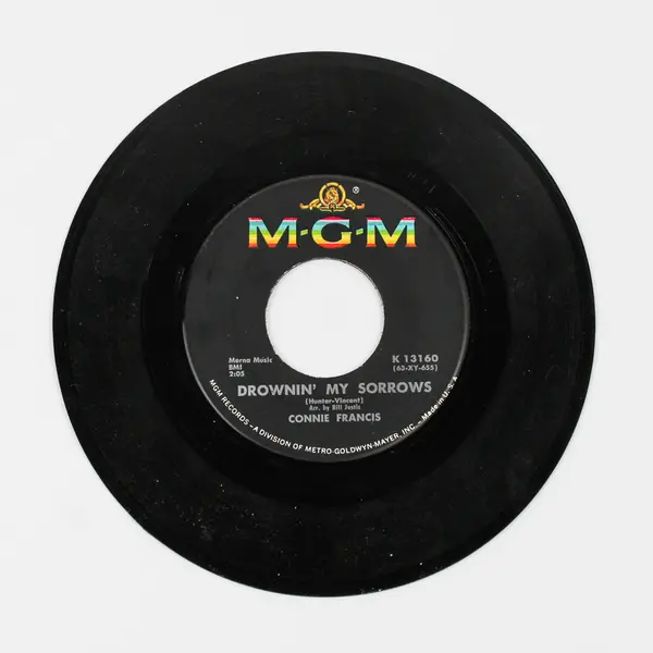 Connie Francis - Drownin' My Sorrows; Mala Femmena - Vinyl Record 45 RPM 7"