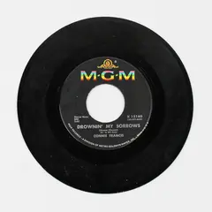 Connie Francis - Drownin' My Sorrows; Mala Femmena - Vinyl Record 45 RPM 7"