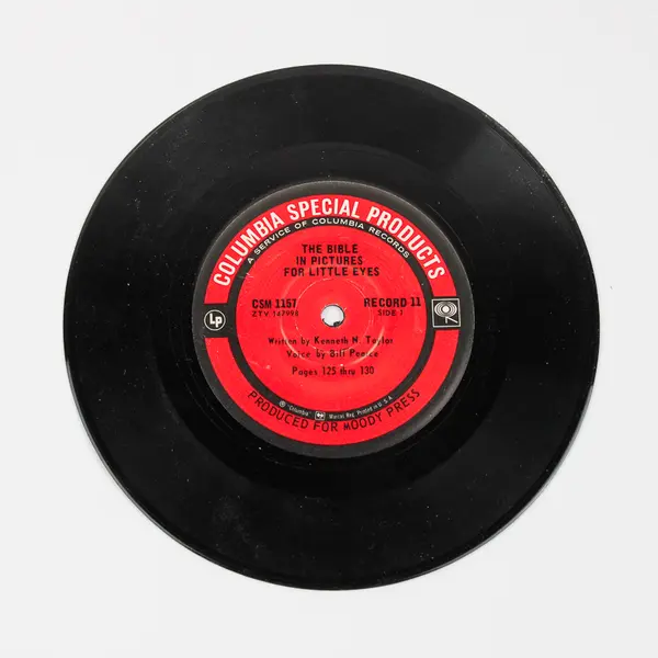 The Bible in Pictures for Little Eyes by Taylor, Kenneth N Record