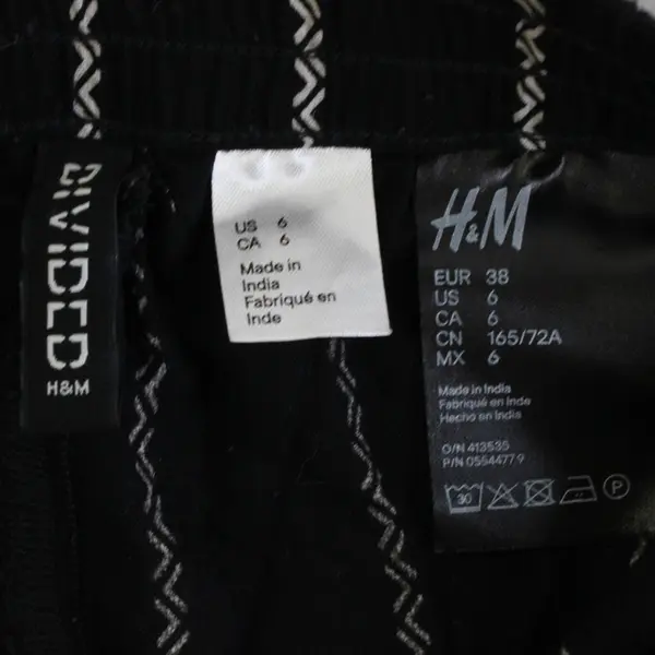 H&M Black and White Striped Tapered Leg Pull-On Pants Women's Size 6