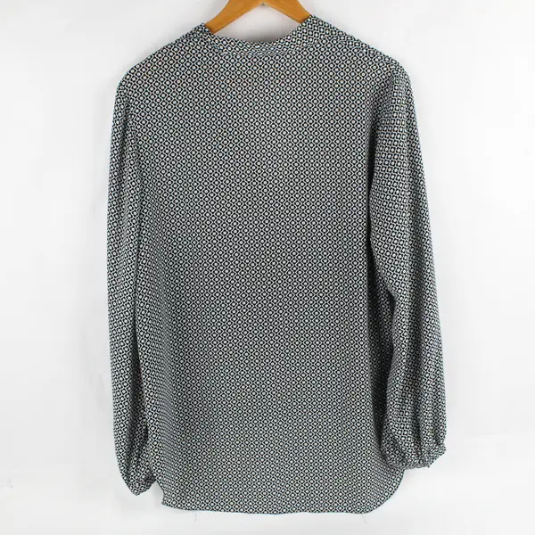 Max Studio Navy Blue and White Long-Sleeved V-Neck Blouse Women's Size Large