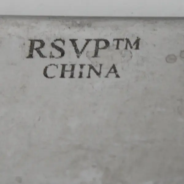 Lot of 4 RSVP  Dinner Knives Glossy  Flatware 9.5"