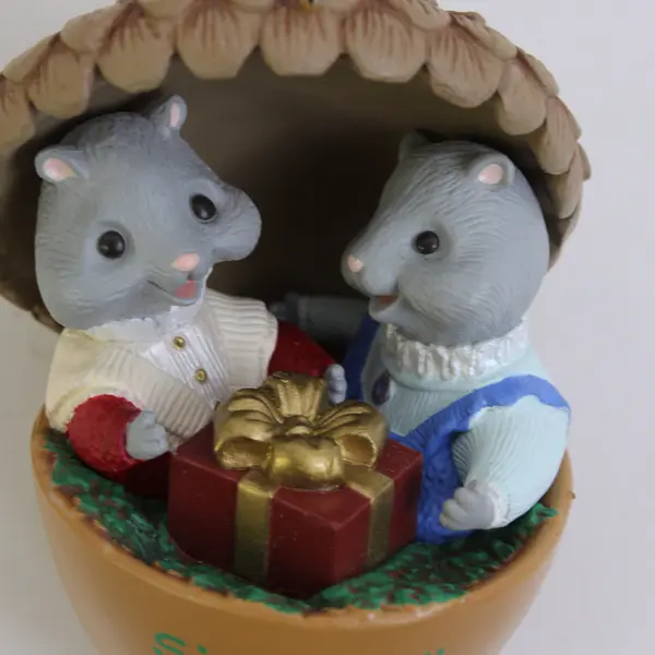 1994 Hallmark Sister To Sister Squirrels in Acorn Keepsake Ornament