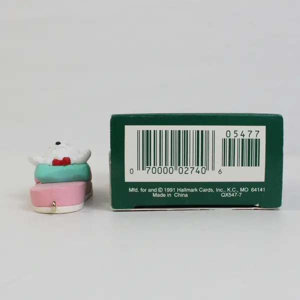 1991 Hallmark Daughter Mouse in Slipper Keepsake Ornament