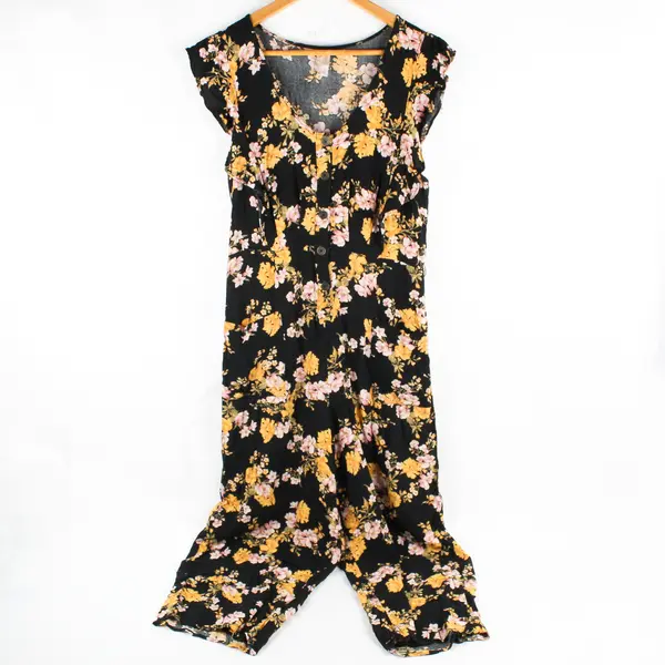 Xhilaration Women's M Black and Floral Ruffle Sleeve Pant Jumper