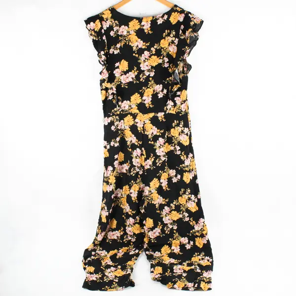 Xhilaration Women's M Black and Floral Ruffle Sleeve Pant Jumper