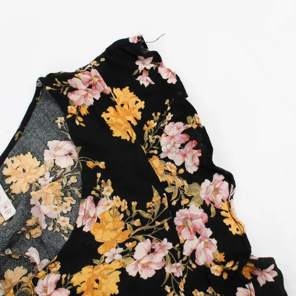 Xhilaration Women's M Black and Floral Ruffle Sleeve Pant Jumper