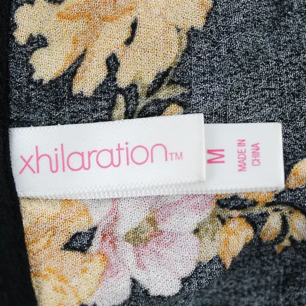 Xhilaration Women's M Black and Floral Ruffle Sleeve Pant Jumper