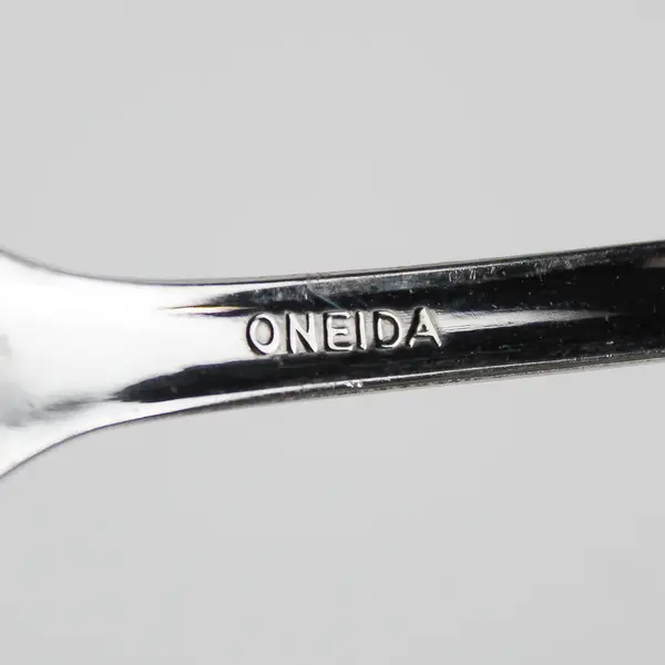 Lot Of 2 Oneida Canada/Distinction (Stainless) Flatware Serving Spoons 8.5" Long