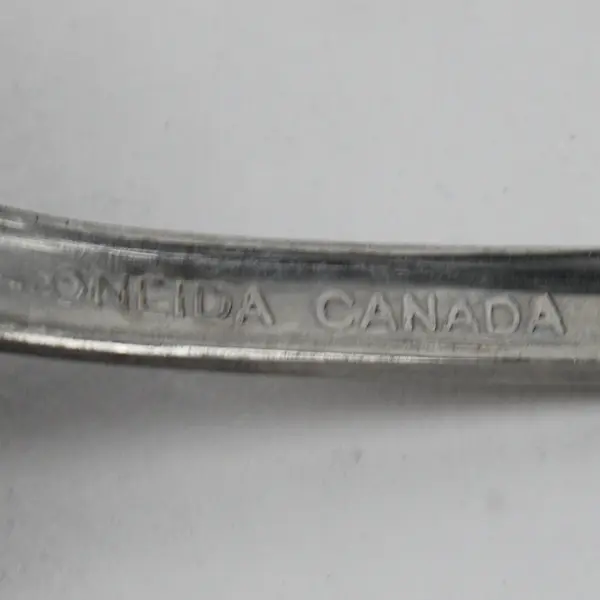 Lot Of 3 Oneida Canada/Distinction (Stainless) Flatware Serving Spoons 8.5" Long